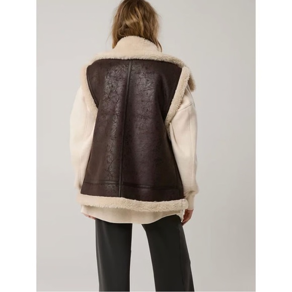 NWT. Aerie Faux Brown Aged Leather Sherpa Vest. Size Small. - Picture 2 of 15